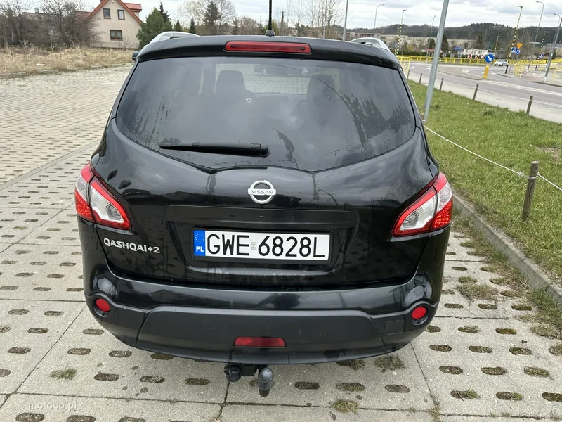 Nissan Qashqai+2 5