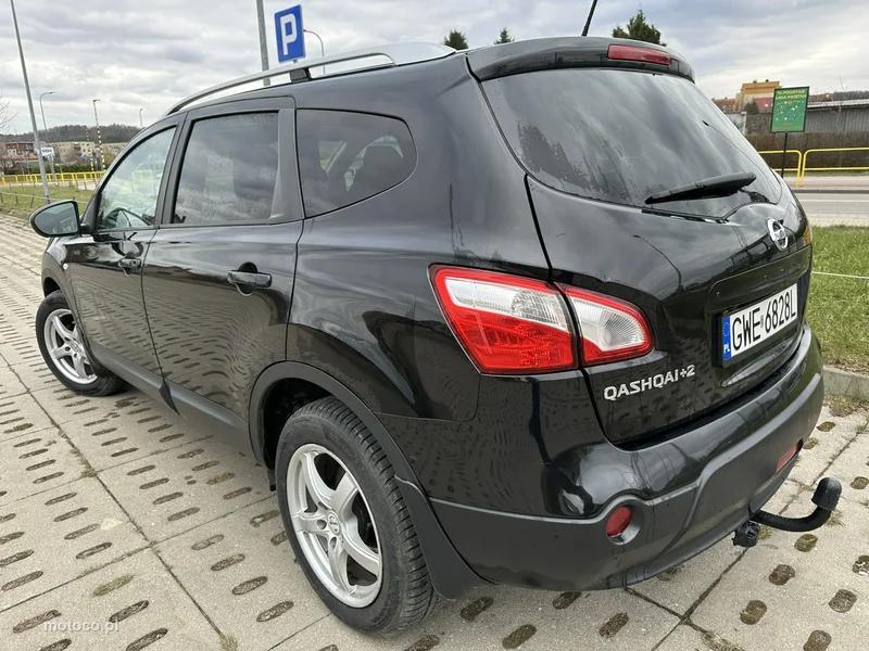 Nissan Qashqai+2 6