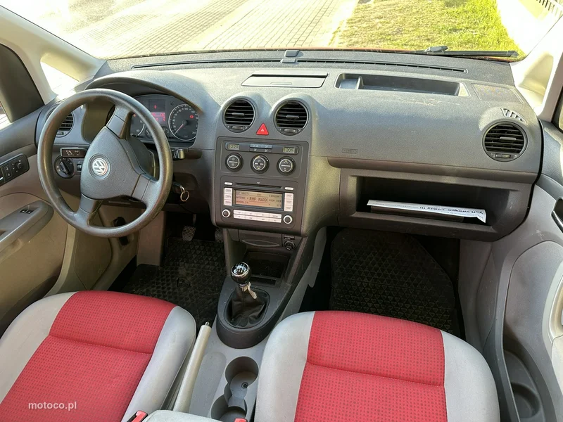 Volkswagen Caddy III 16