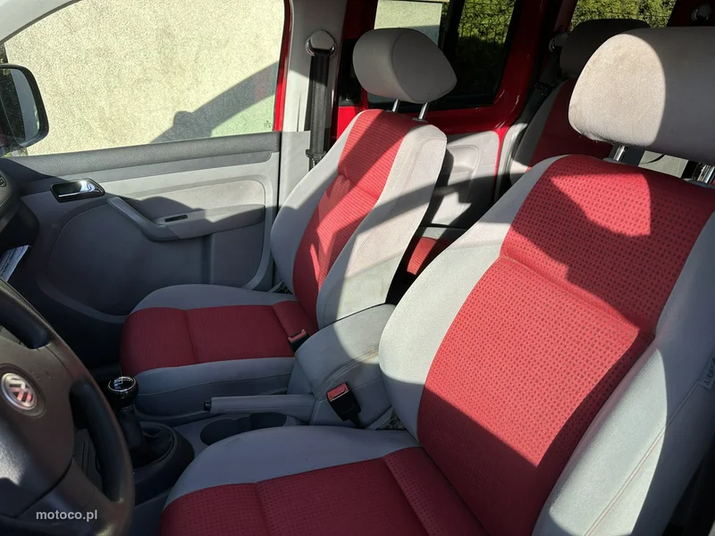 Volkswagen Caddy III 10