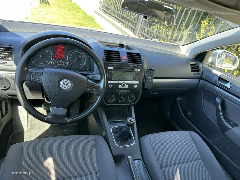 Volkswagen Golf V 13