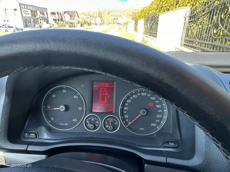 Volkswagen Golf V 19