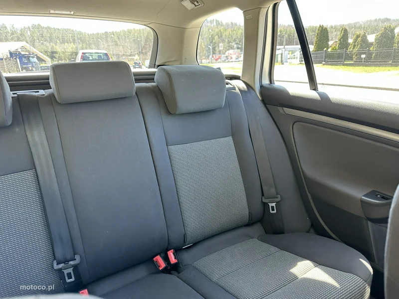 Volkswagen Golf V 20
