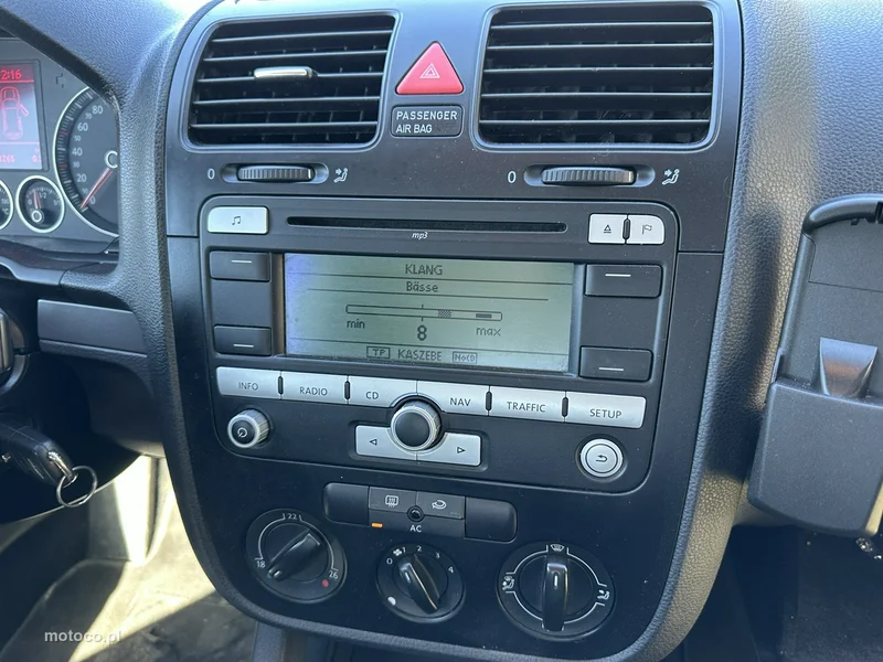Volkswagen Golf V 21