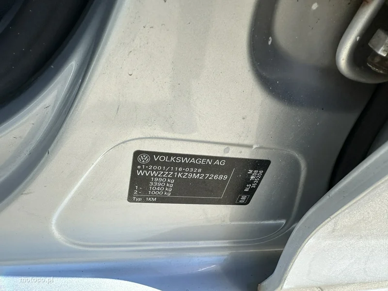 Volkswagen Golf V 10