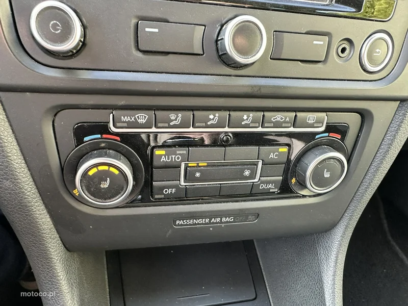 Volkswagen Golf VI 18