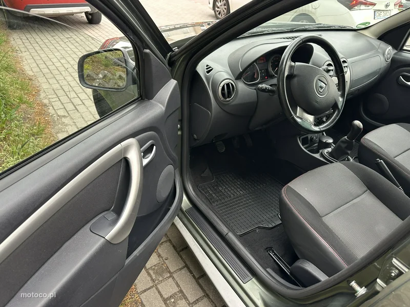 Dacia Duster 15