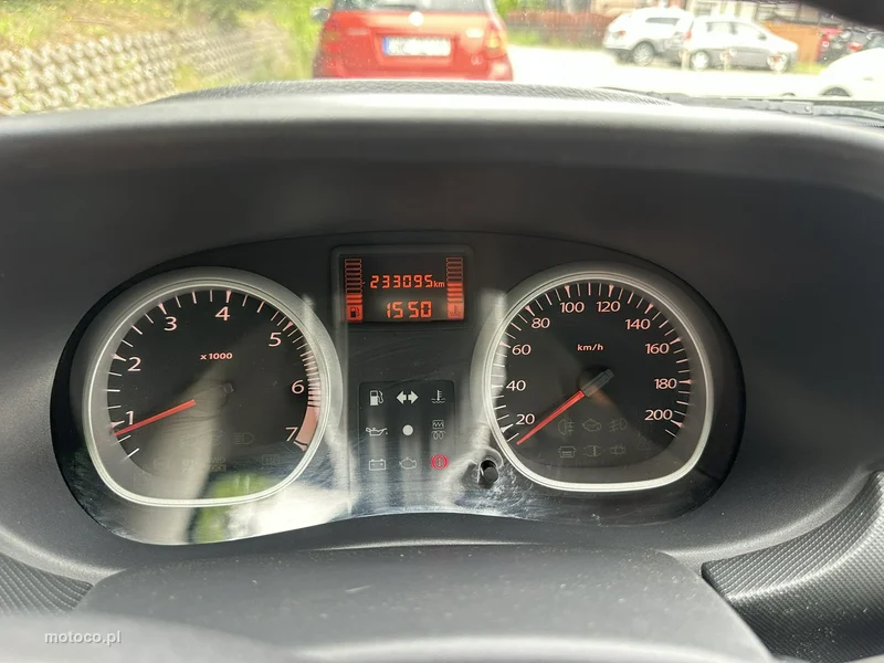 Dacia Duster 16