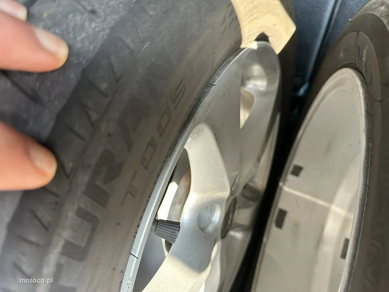 Ford C-Max II 15