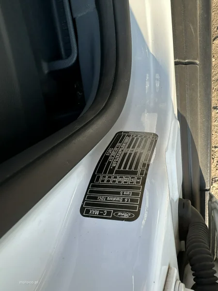 Ford C-Max II 16
