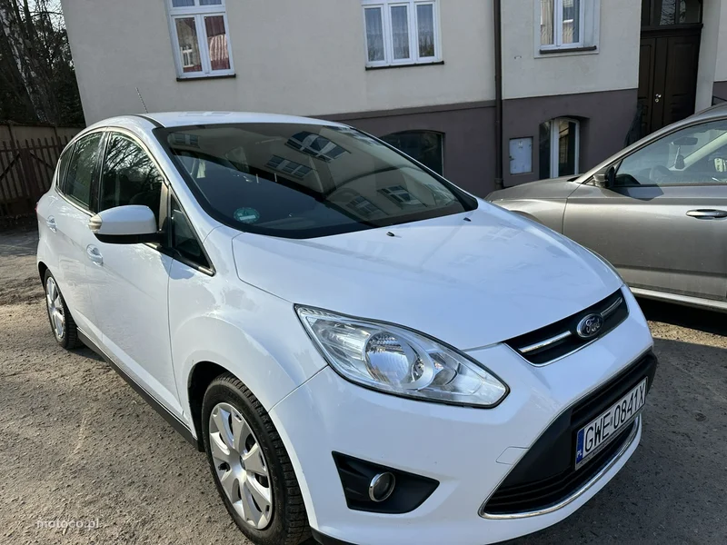 Ford C-Max II 3