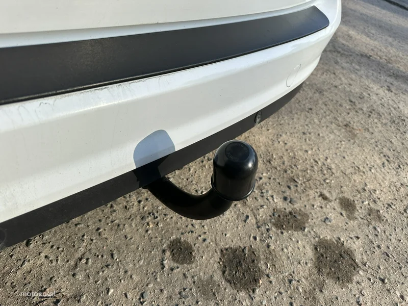 Ford C-Max II 6