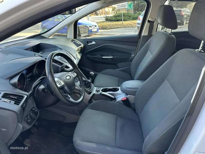 Ford C-Max II 9
