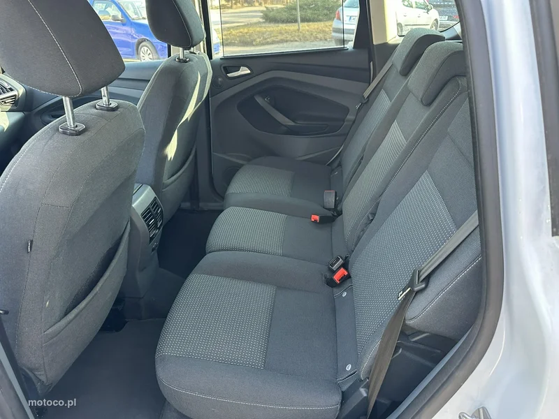 Ford C-Max II 10
