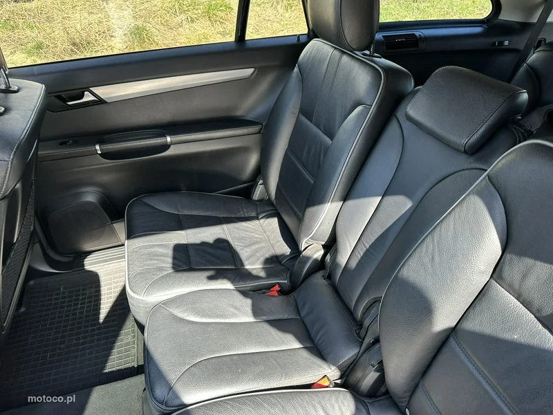 Mercedes-Benz Klasa R W251 R 350 18