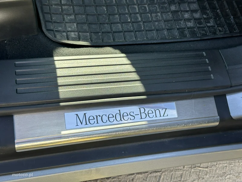 Mercedes-Benz Klasa R W251 R 350 23