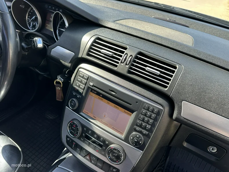 Mercedes-Benz Klasa R W251 R 350 25