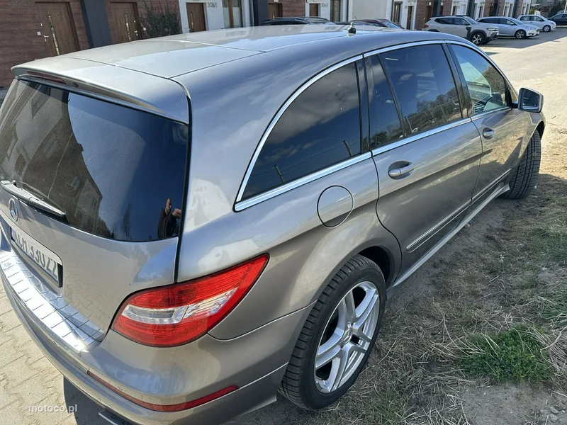 Mercedes-Benz Klasa R W251 R 350 7