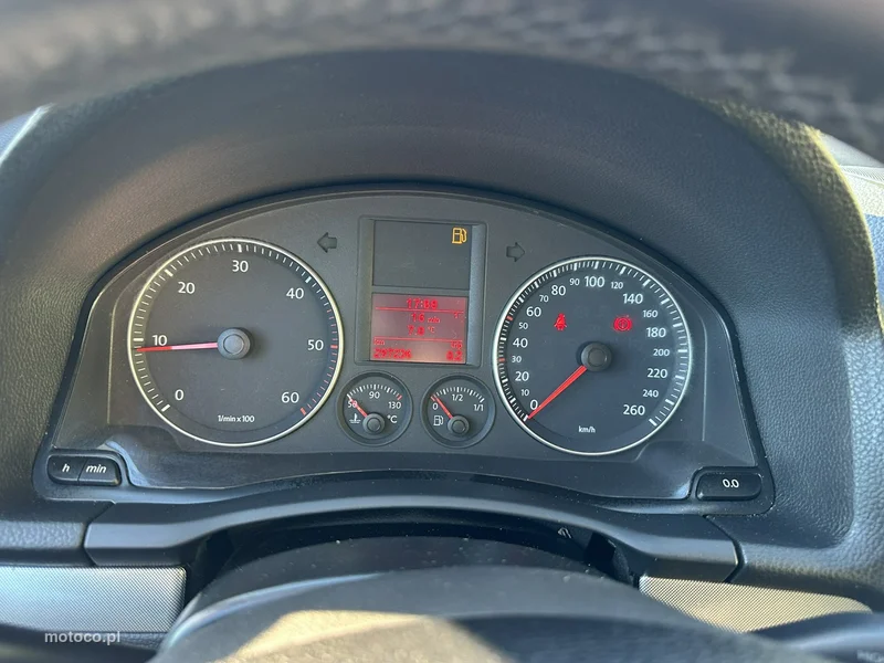 Volkswagen Golf V 17