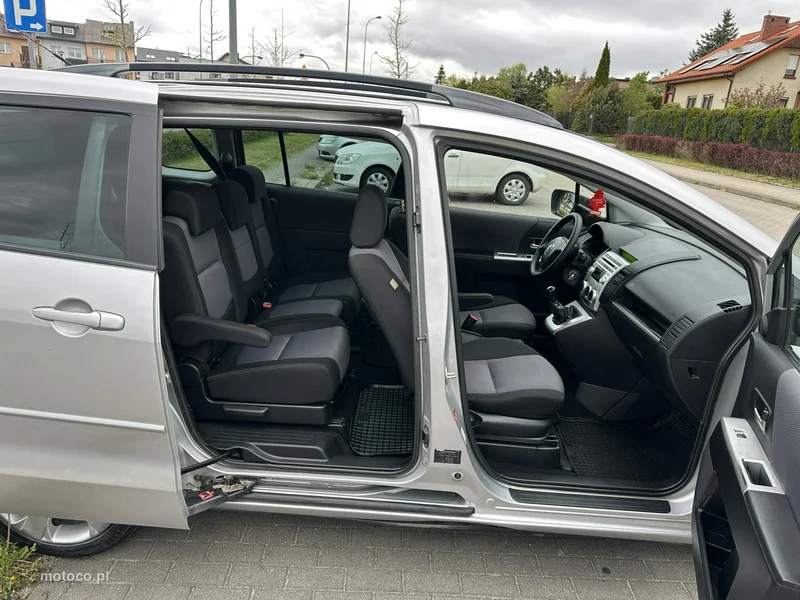Mazda 5 11