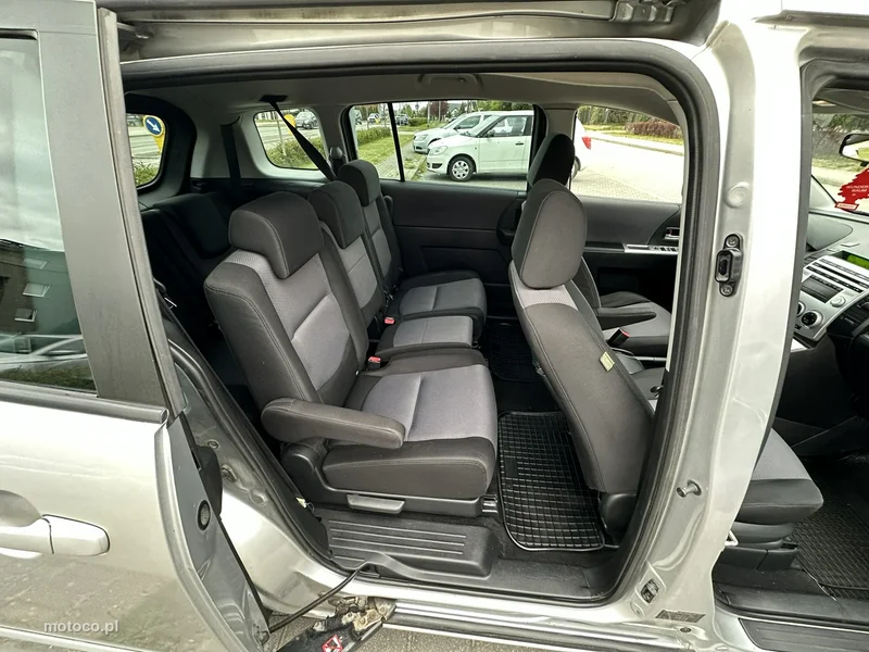 Mazda 5 9