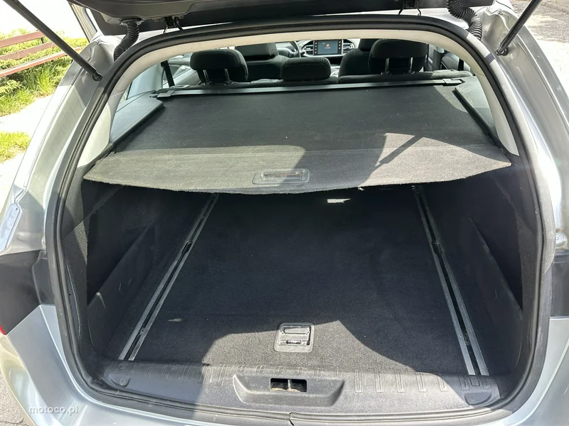 Peugeot 308 13