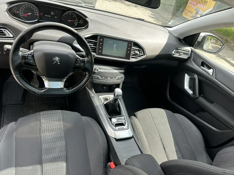 Peugeot 308 11