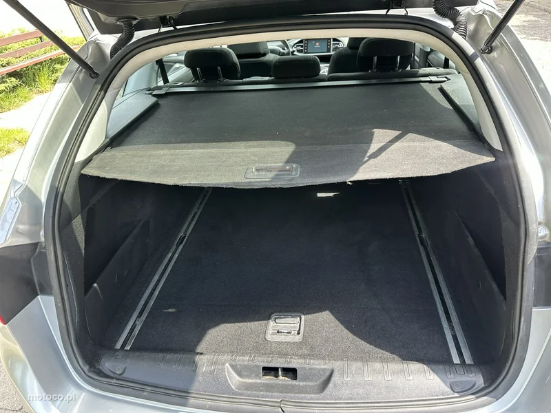 Peugeot 308 13
