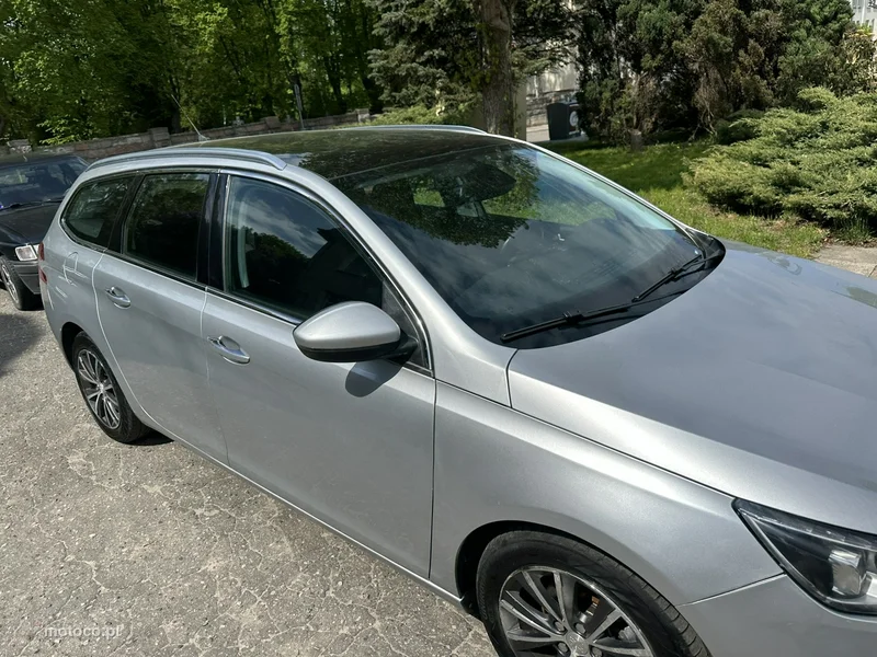 Peugeot 308 4