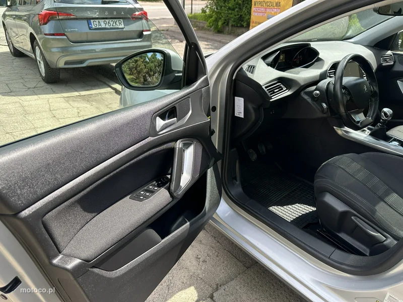Peugeot 308 9
