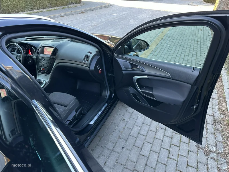 Opel Insignia A 12