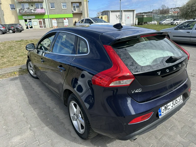 Volvo V40 5