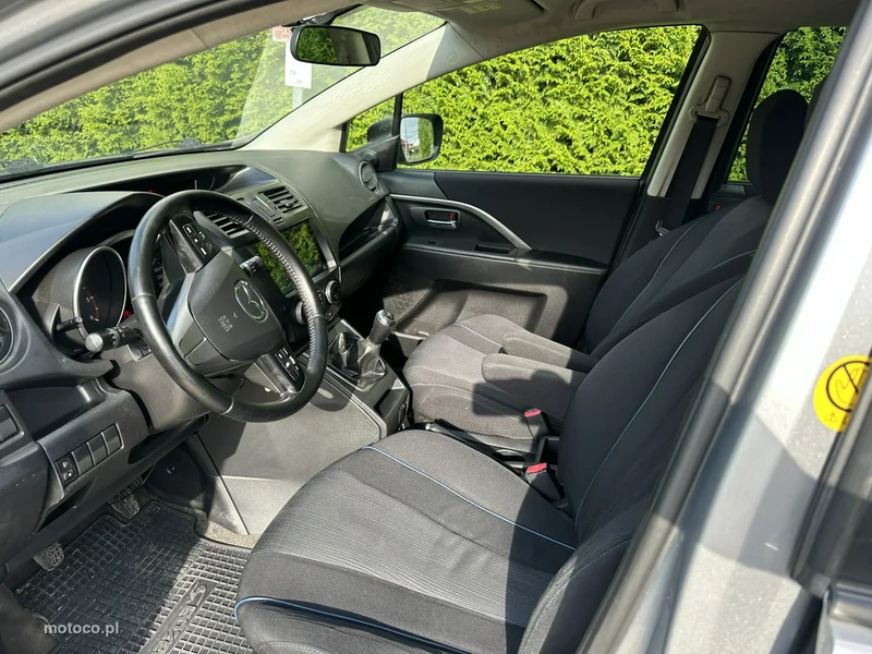 Mazda 5 8