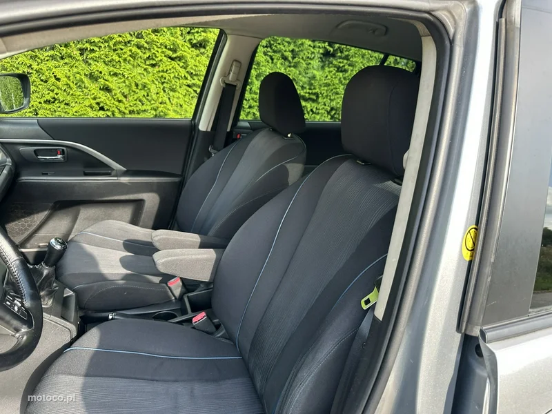 Mazda 5 10