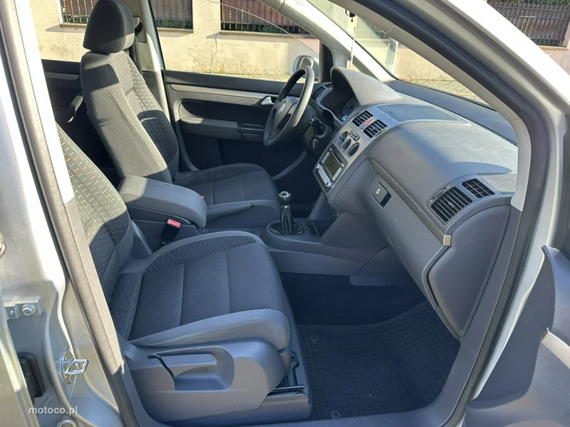 Volkswagen Touran 1T 17