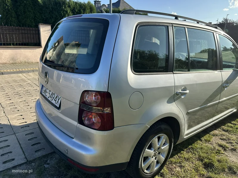 Volkswagen Touran 1T 4
