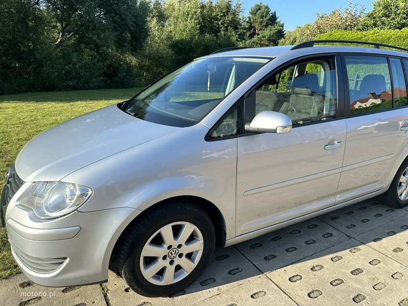 Volkswagen Touran 1T 7