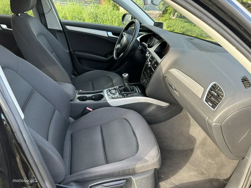 Audi A4 B8 12