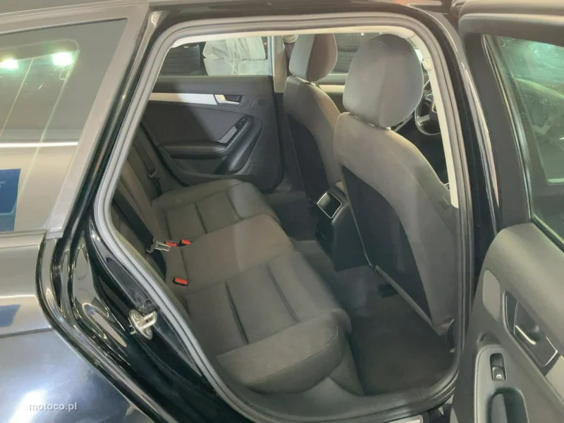 Audi A4 B8 15