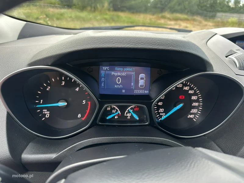 Ford Kuga II 21