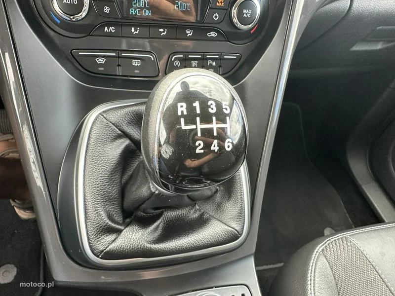 Ford Kuga II 25