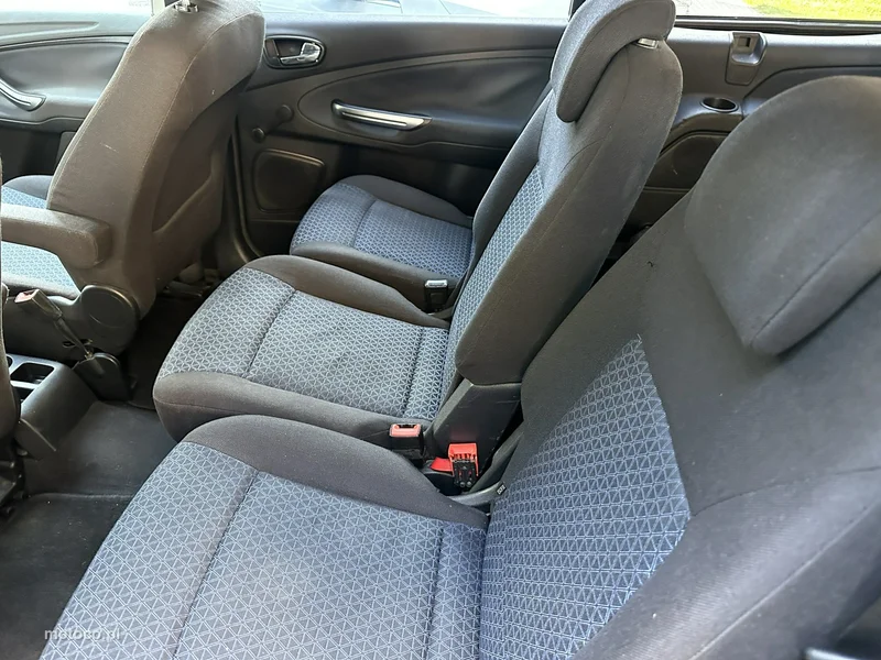 Ford Galaxy II 11