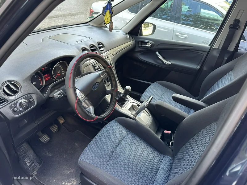 Ford Galaxy II 9
