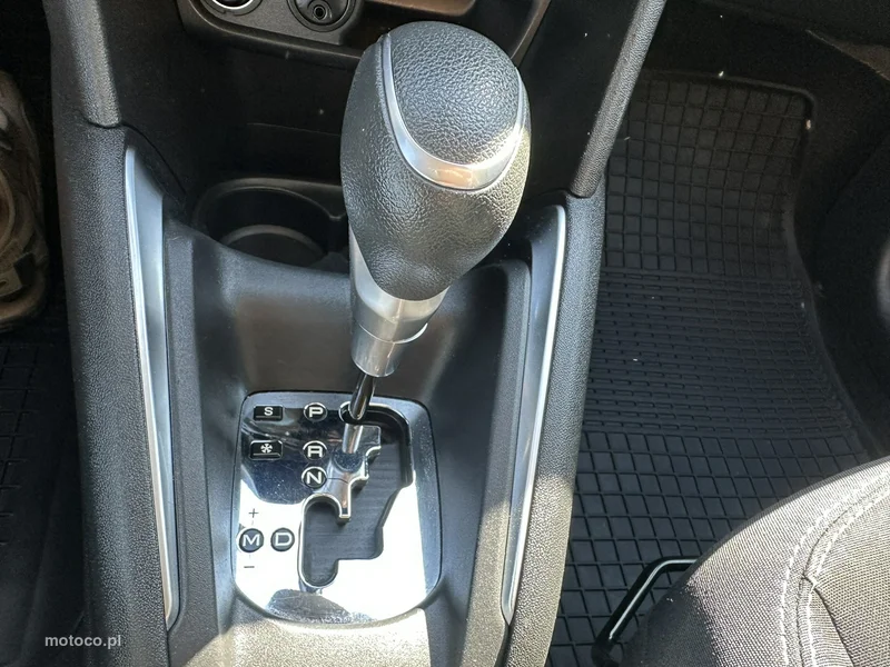 Peugeot 208 23