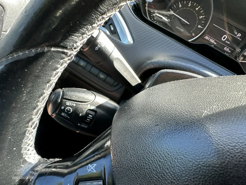 Peugeot 208 26