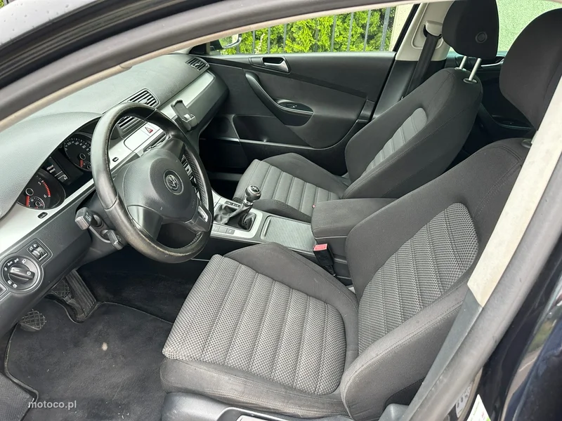 Volkswagen Passat B7 6