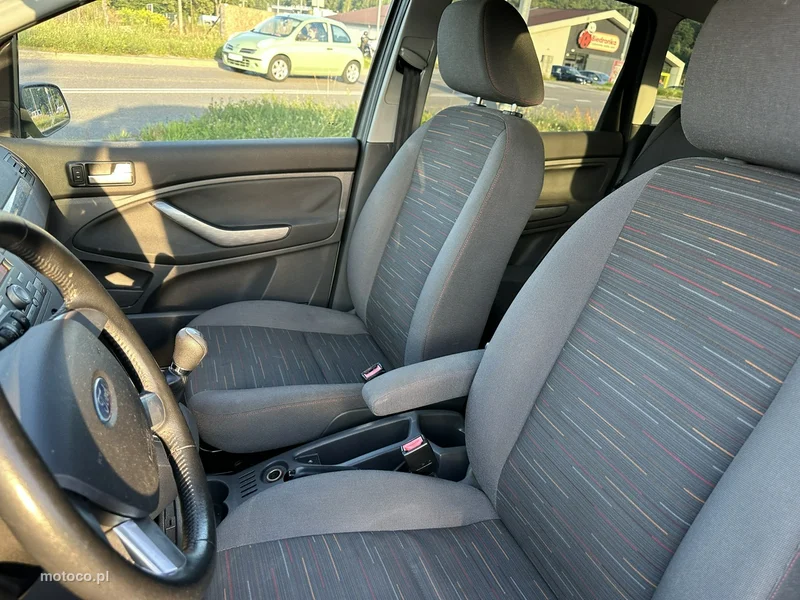 Ford C-Max I 10