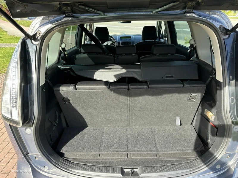 Mazda 5 9