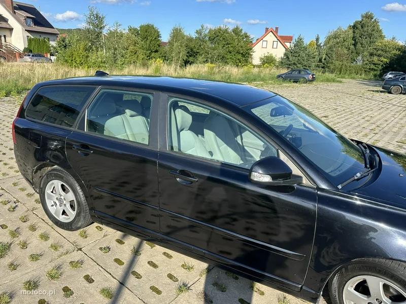 Volvo V50 2