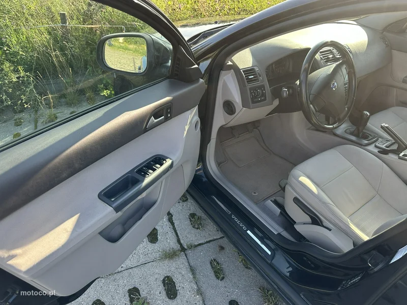 Volvo V50 14